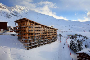 Отель Chalet des Neiges -La Source des Arcs  Арк 2000